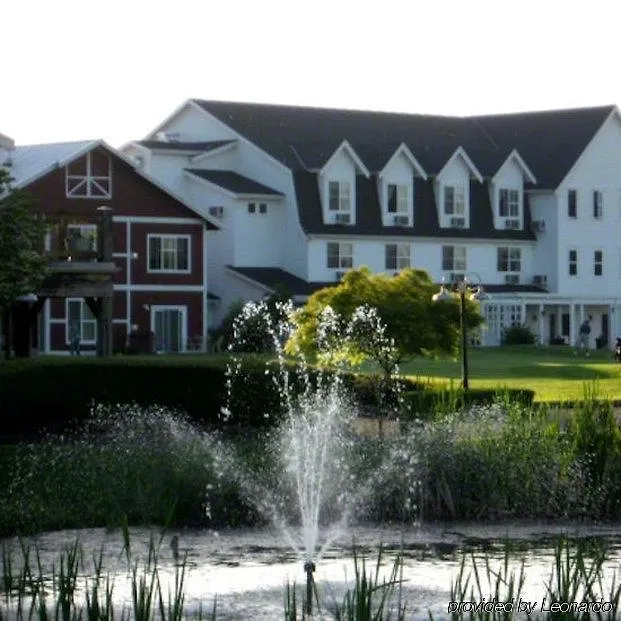 Homestead Resort Lynden 4*,