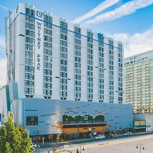 Hotel Whitney Peak Reno, Tapestry Collection By Hilton ****